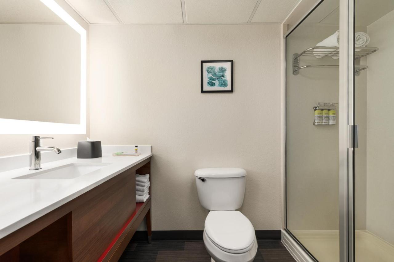Holiday Inn Florence By Ihg Екстериор снимка